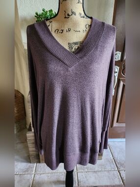 Maurices V-Neck Women's Sweater in Plum